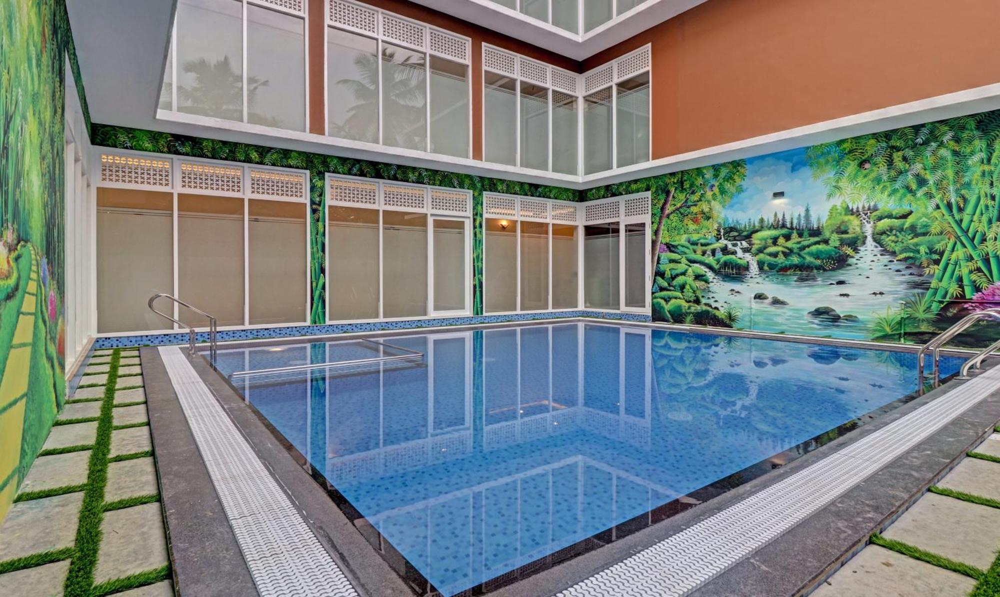 Treebo Golden Terminal, Kochi Airport Hotel Екстериор снимка