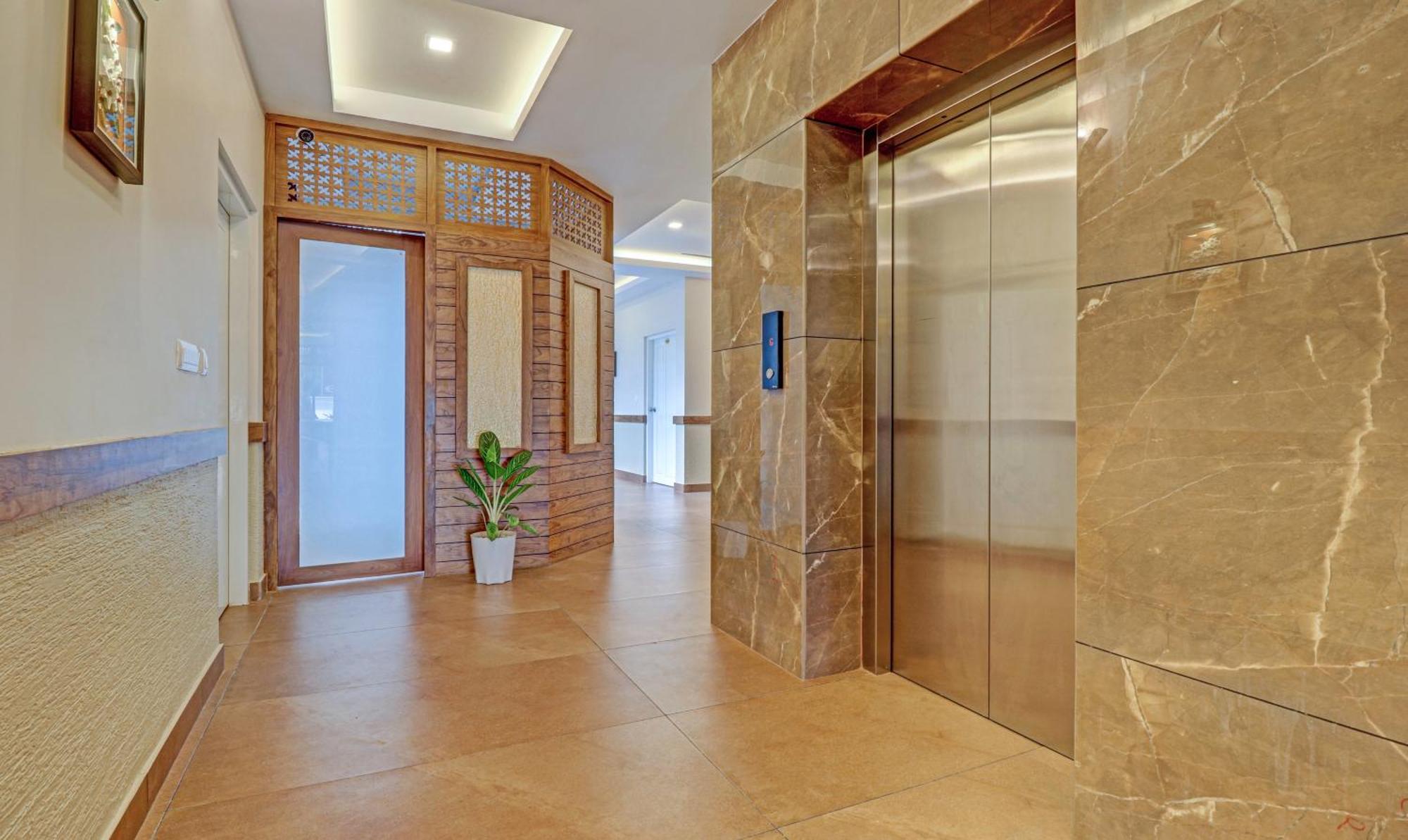 Treebo Golden Terminal, Kochi Airport Hotel Екстериор снимка