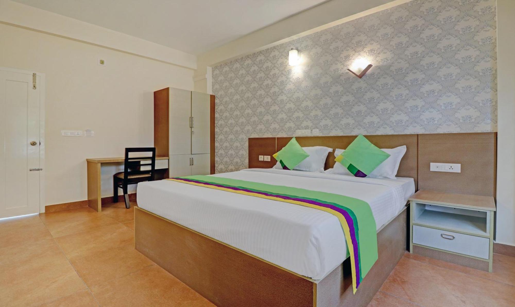 Treebo Golden Terminal, Kochi Airport Hotel Екстериор снимка