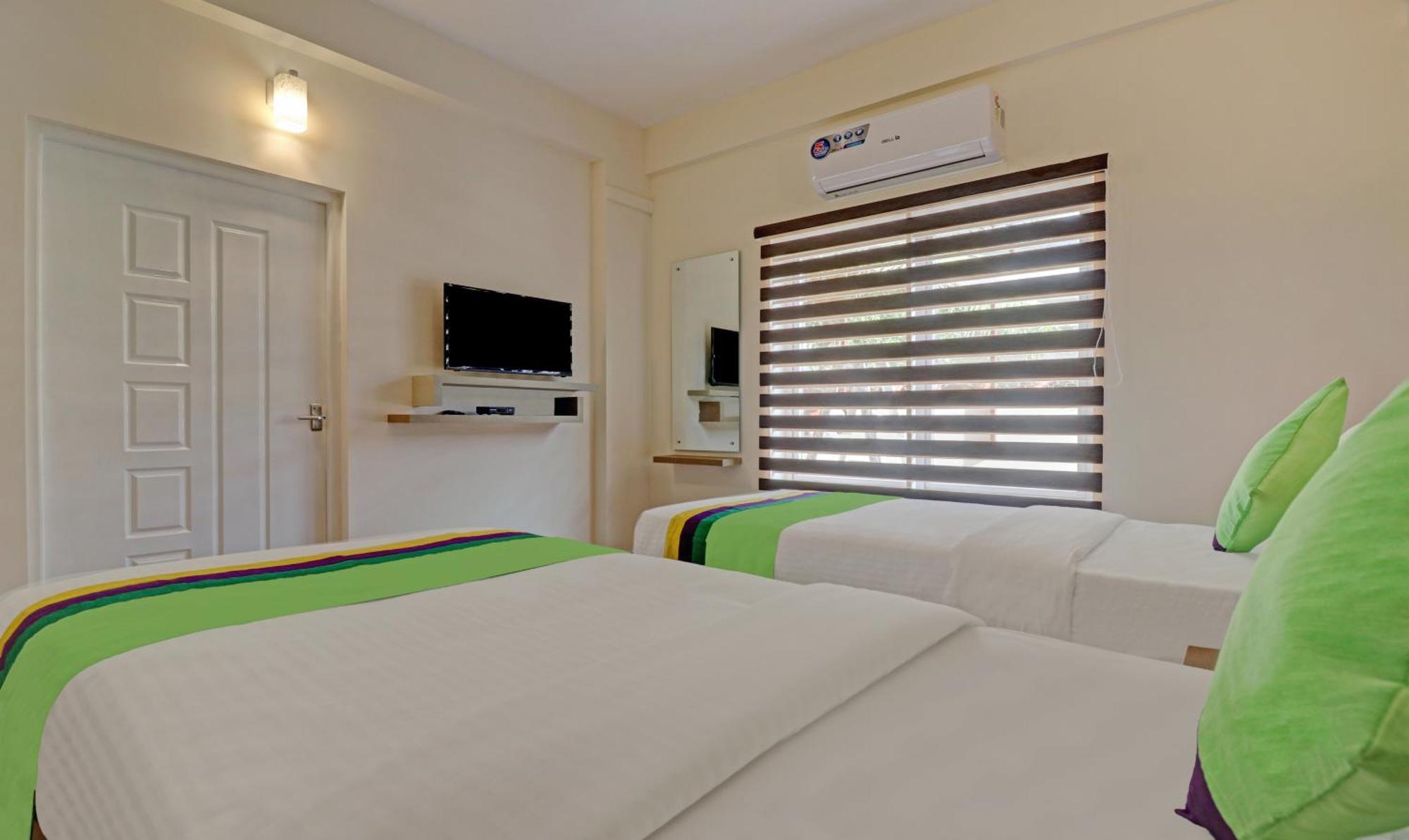 Treebo Golden Terminal, Kochi Airport Hotel Екстериор снимка