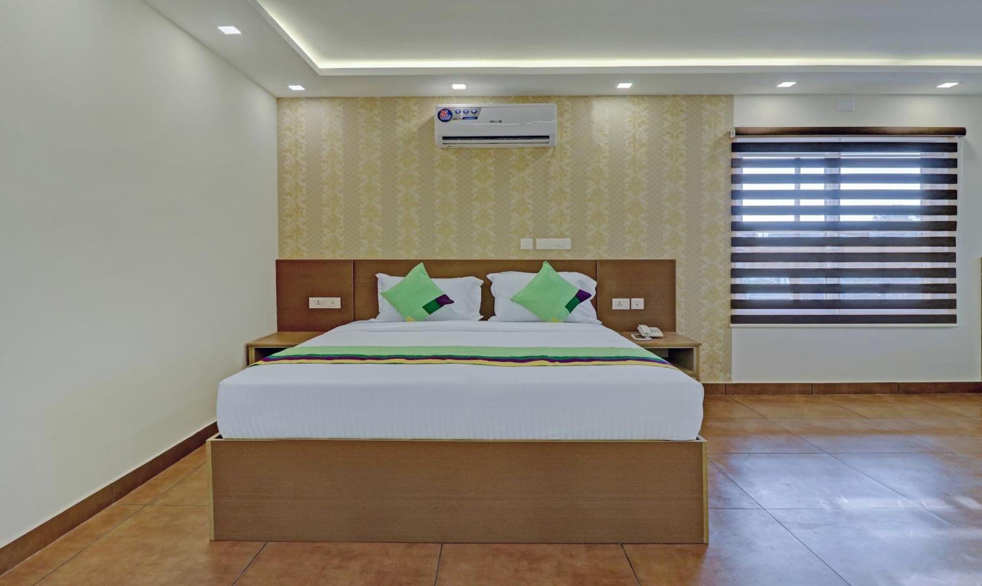 Treebo Golden Terminal, Kochi Airport Hotel Екстериор снимка