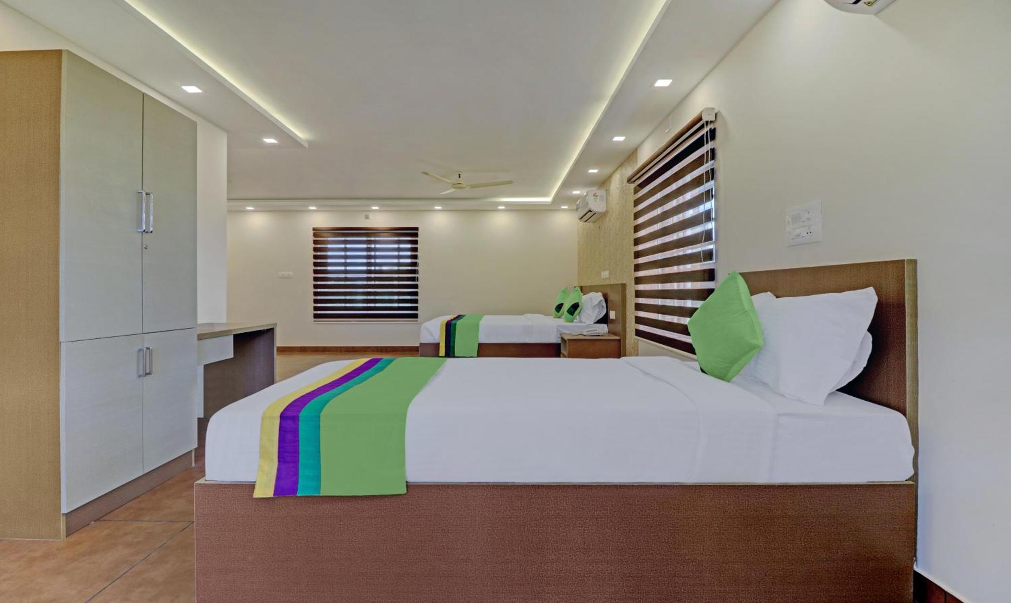 Treebo Golden Terminal, Kochi Airport Hotel Екстериор снимка