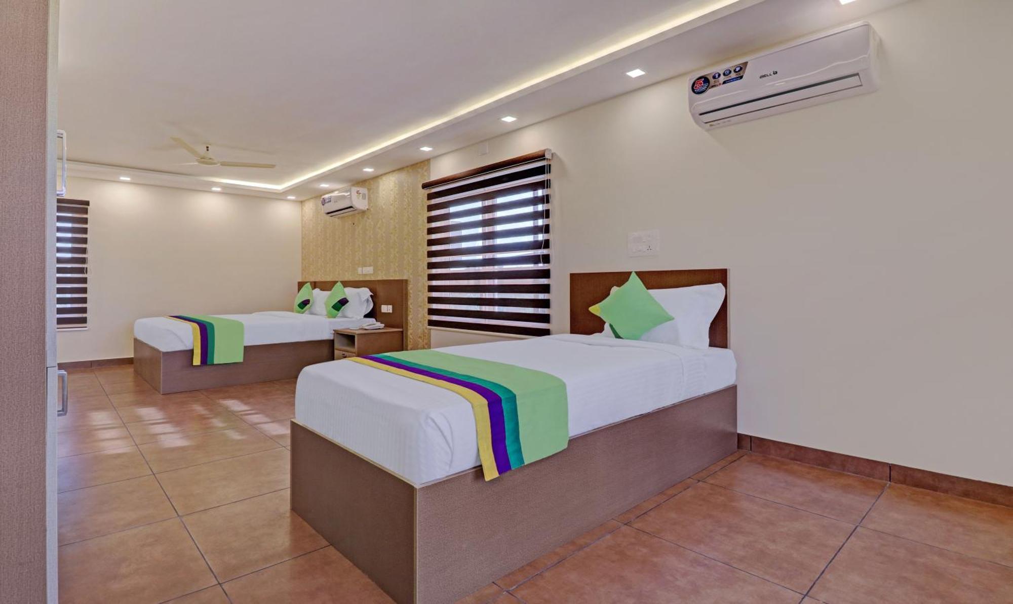 Treebo Golden Terminal, Kochi Airport Hotel Екстериор снимка