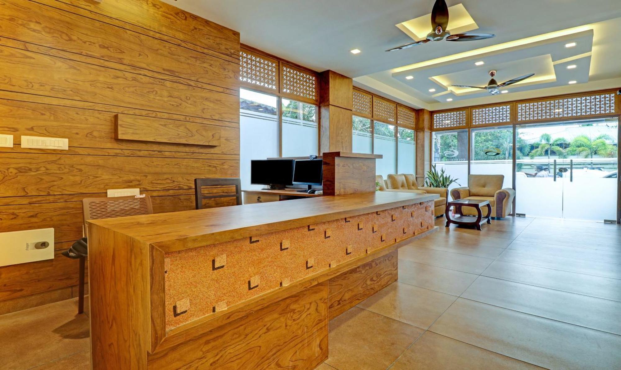 Treebo Golden Terminal, Kochi Airport Hotel Екстериор снимка