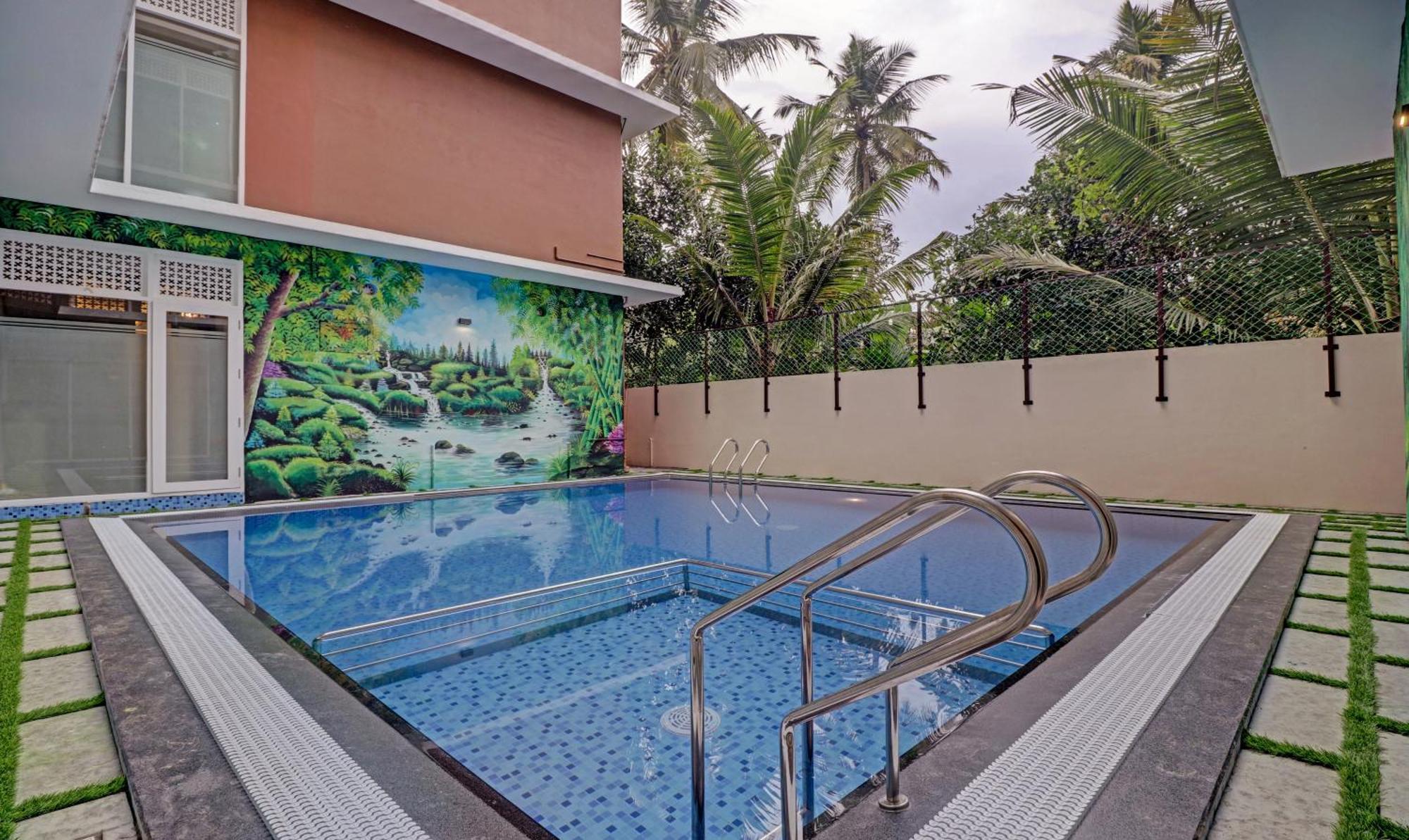 Treebo Golden Terminal, Kochi Airport Hotel Екстериор снимка